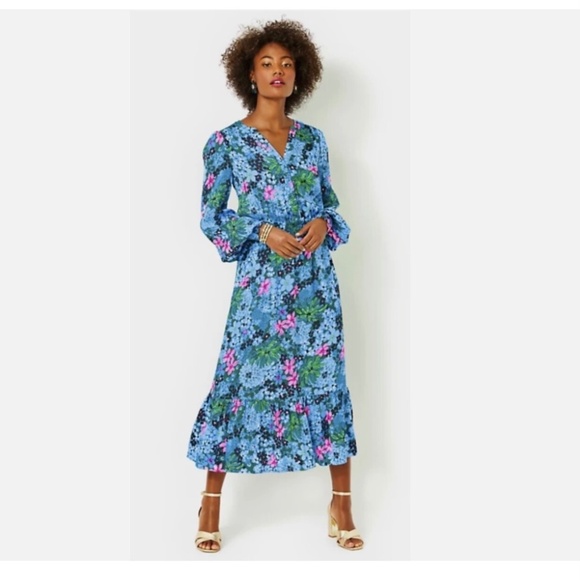 Lilly Pulitzer Dresses & Skirts - Lilly Pulitzer NWT Loubella smocked midi dress in Soiree All Day